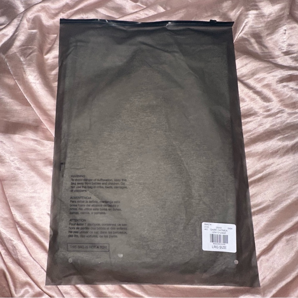 FEAR OF GOD ESSENTIALS SS22 Season Dark Oatmeal L - Picture 13 of 14
